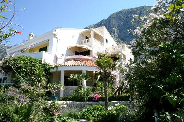 Holiday Apartment in Drasnice (Splitsko-Dalmatinska) or holiday homes and vacation rentals