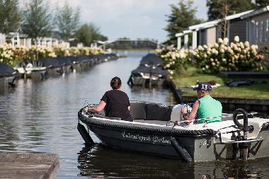 Holiday House in Giethoorn (Overijssel) or holiday homes and vacation rentals
