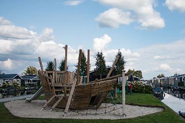 Holiday House in Giethoorn (Overijssel) or holiday homes and vacation rentals