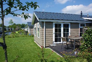 Holiday House in Giethoorn (Overijssel) or holiday homes and vacation rentals