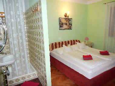 Holiday House in Stari Grad (Splitsko-Dalmatinska) or holiday homes and vacation rentals