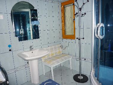 Holiday House in Stari Grad (Splitsko-Dalmatinska) or holiday homes and vacation rentals