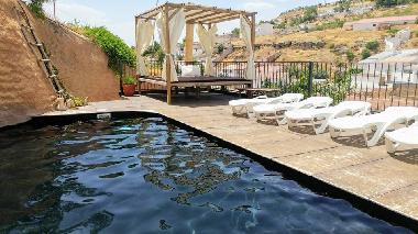 Holiday House in Fontanar (Jan) or holiday homes and vacation rentals