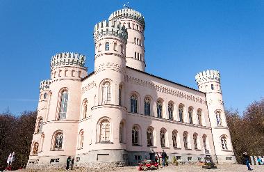 Holiday House in Garz (Ostsee-Inseln) or holiday homes and vacation rentals