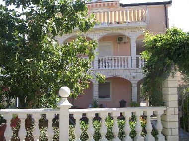 Holiday House in Rogoznica (Sibensko-Kninska) or holiday homes and vacation rentals