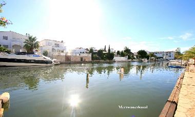 Holiday House in Empuriabrava (Girona) or holiday homes and vacation rentals