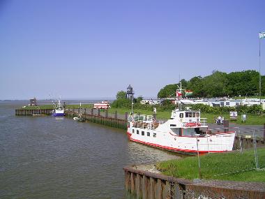 Holiday Apartment in Zetel (Nordsee-Festland / Ostfriesland) or holiday homes and vacation rentals