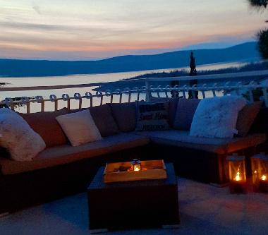 Holiday House in Jadranovo (Primorsko-Goranska) or holiday homes and vacation rentals