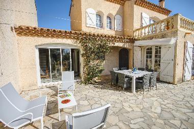 Holiday House in Gruissan (Aude) or holiday homes and vacation rentals