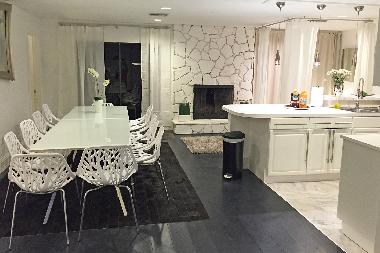 Spacious Dining Area