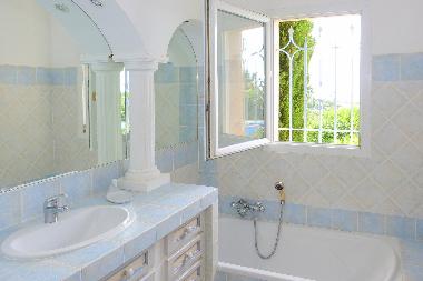 Villa in Les Issambres (Var) or holiday homes and vacation rentals