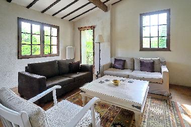 Holiday House in M�nerbes (Vaucluse) or holiday homes and vacation rentals