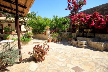 Holiday Apartment in Sivas -Kreta (Irakleio) or holiday homes and vacation rentals