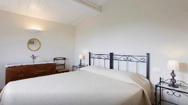 Holiday Apartment in Fiorenzuola di Focara (Pesaro e Urbino) or holiday homes and vacation rentals