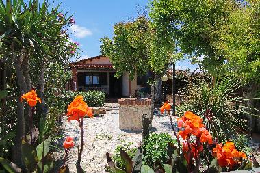 Holiday House in (Campofelice di Roccella ) (Palermo) or holiday homes and vacation rentals