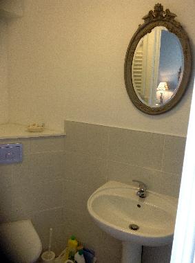 Bedroom 2 the ensuite shower room