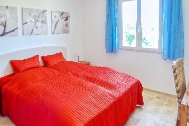 Holiday House in Pourrires (Var) or holiday homes and vacation rentals