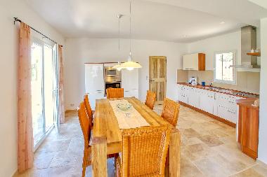 Holiday House in Pourrires (Var) or holiday homes and vacation rentals