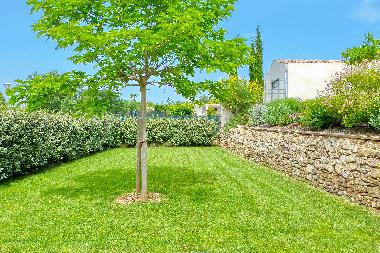 Holiday House in Pourrires (Var) or holiday homes and vacation rentals