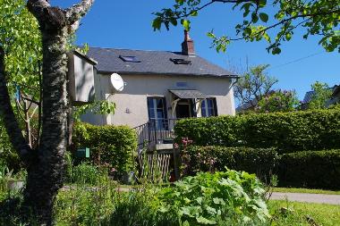 Holiday House in Montpensy (Nivre) or holiday homes and vacation rentals