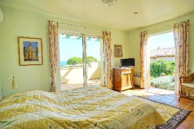 Villa in Saint-Aygulf (Var) or holiday homes and vacation rentals