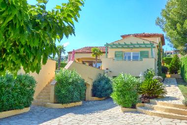 Villa in Saint-Aygulf (Var) or holiday homes and vacation rentals