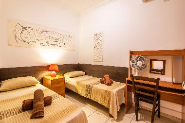 Holiday Apartment in St Julians (Malta) or holiday homes and vacation rentals