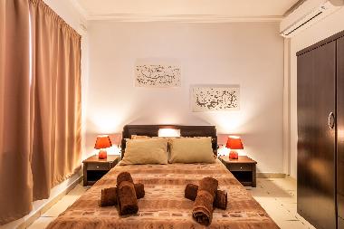 Holiday Apartment in St Julians (Malta) or holiday homes and vacation rentals