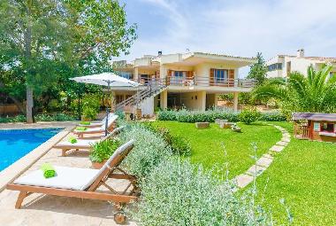 Holiday House in Sa Coma (Mallorca) or holiday homes and vacation rentals