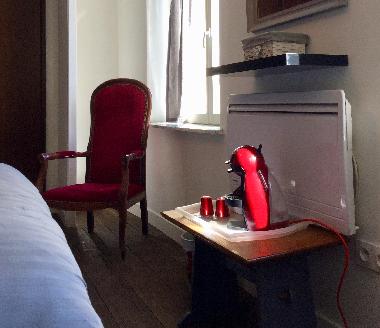 The kingsize bedroom