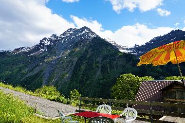 Holiday House in Spiringen (Vierwaldst�ttersee) or holiday homes and vacation rentals