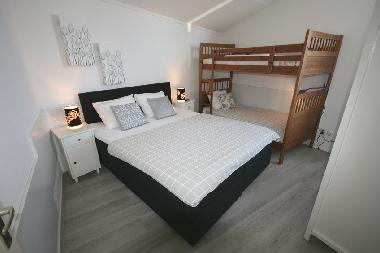 Holiday House in Lemmer (Friesland) or holiday homes and vacation rentals