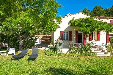 Holiday House in Vauvenargues (Bouches-du-Rh�ne) or holiday homes and vacation rentals
