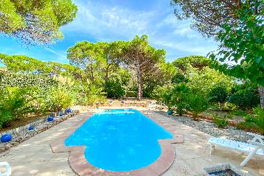 Villa in Les Issambres (Var) or holiday homes and vacation rentals
