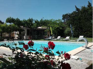 Holiday House in BEDARRIDES (Vaucluse) or holiday homes and vacation rentals