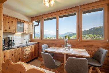 Kitchenette with eating are with stunning valley view
