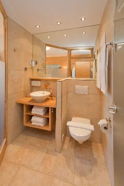 bath room new renovated - perfect holidays