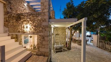 Villa in Pitsidia-Heraklion S�dk�ste (Irakleio) or holiday homes and vacation rentals