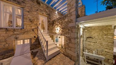 Villa in Pitsidia-Heraklion S�dk�ste (Irakleio) or holiday homes and vacation rentals