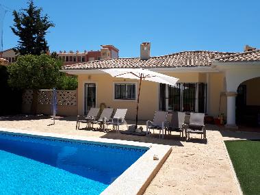 Holiday House in Bonalba - Muchamiel - Alicante (Alicante / Alacant) or holiday homes and vacation rentals