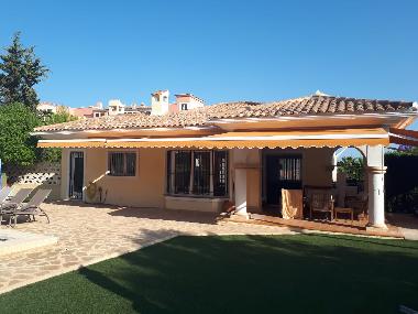 Holiday House in Bonalba - Muchamiel - Alicante (Alicante / Alacant) or holiday homes and vacation rentals