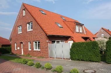 Holiday House in Hooksiel (Nordsee-Festland / Ostfriesland) or holiday homes and vacation rentals
