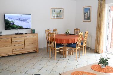 Holiday House in Hooksiel (Nordsee-Festland / Ostfriesland) or holiday homes and vacation rentals