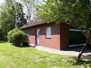 Holiday House in Carolinensiel (Nordsee-Festland / Ostfriesland) or holiday homes and vacation rentals