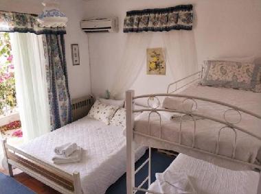 Holiday House in LOUTRAKI (Korinthia) or holiday homes and vacation rentals