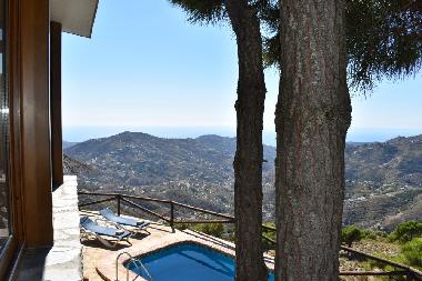 Holiday House in Competa (M�laga) or holiday homes and vacation rentals