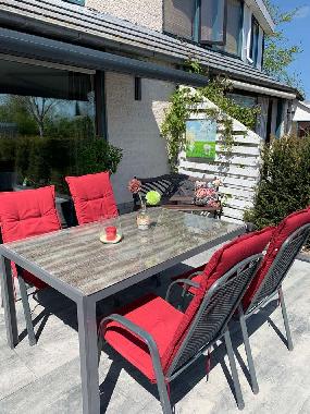 Holiday House in Lemmer (Friesland) or holiday homes and vacation rentals