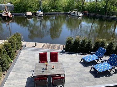 Holiday House in Lemmer (Friesland) or holiday homes and vacation rentals