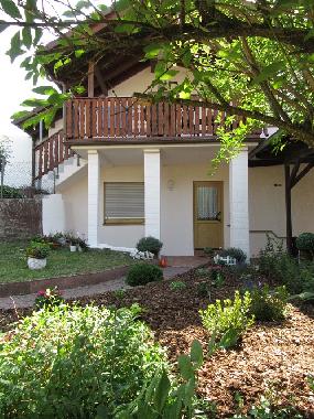 Holiday Apartment in Gries (Pfalz) or holiday homes and vacation rentals