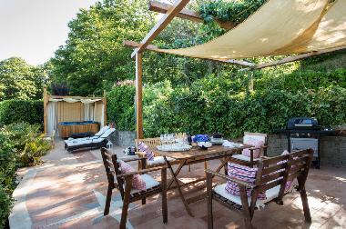 Wellness holiday home at lake Vico in Central Italy 